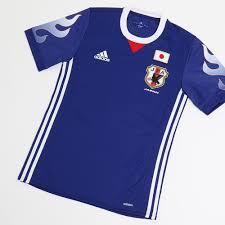 歴代 サッカー日本代表のユニフォームは個性的なデザインが多い 週末世界のfootbool