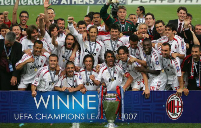 2006-2007チャンピオンズリーグ優勝のACミランの写真