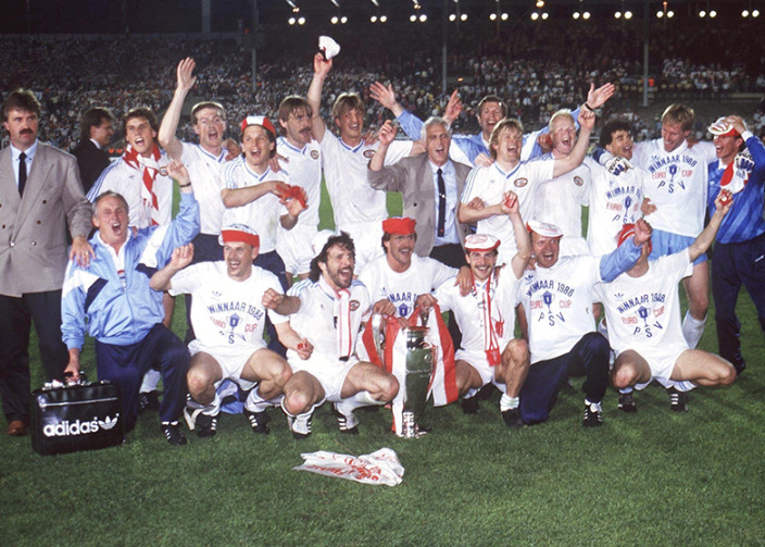 1987-1988UEFAチャンピオンズカップ優勝のPSVの写真