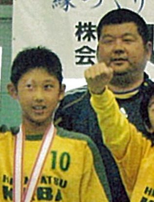 小学生時代の伊藤洋輝選手の写真