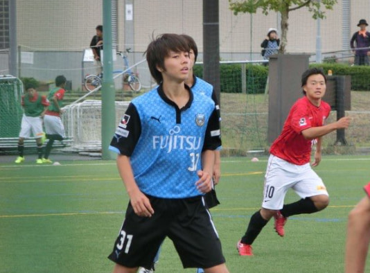 田中碧選手の写真