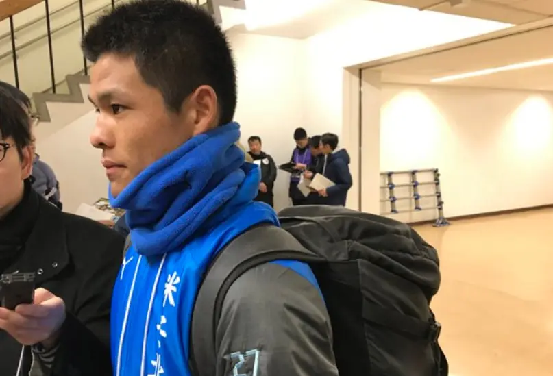 佐野海舟選手の写真