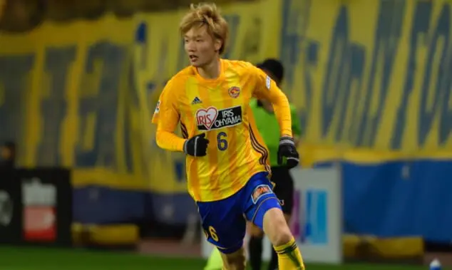 板倉滉選手の写真