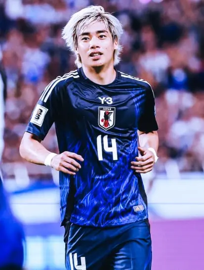 伊東純也選手の写真