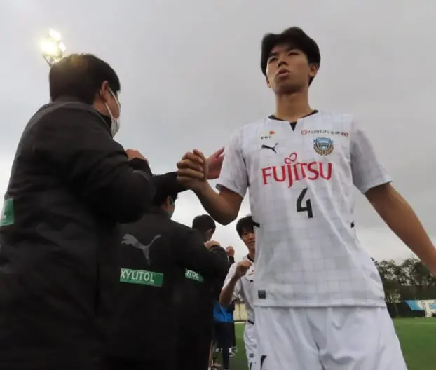 高井幸大選手の写真
