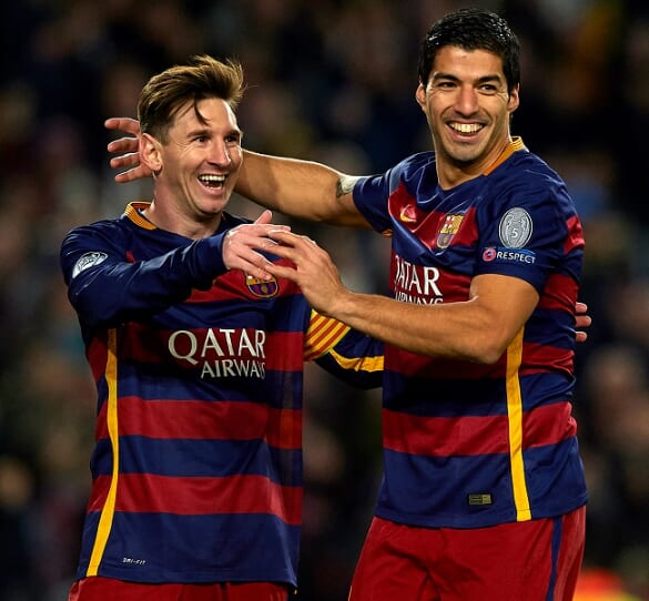 メッシ選手とスアレス選手の写真