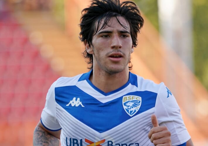 サンドロ・トナーリ選手の写真