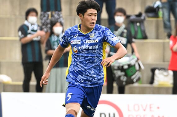 安藤智哉選手の写真